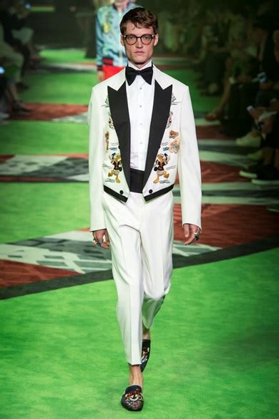 sfilate moda uomo 2019 gucci|gucci runway dresses.